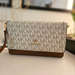 Michael Kors Crossbody Bag